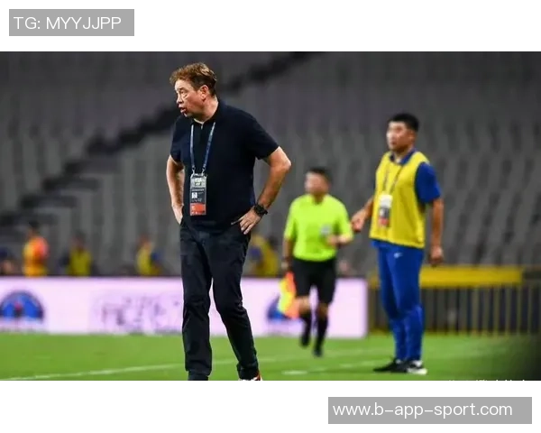 浙江队近三次中超对阵泰山遭遇惨败每场至少失三球的尴尬纪录