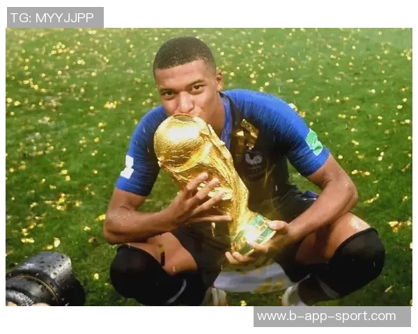 姆巴佩荣膺皇马一月最佳球员展现卓越表现与领导力